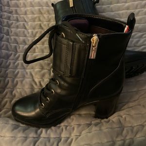 Tommy Hilfiger boots